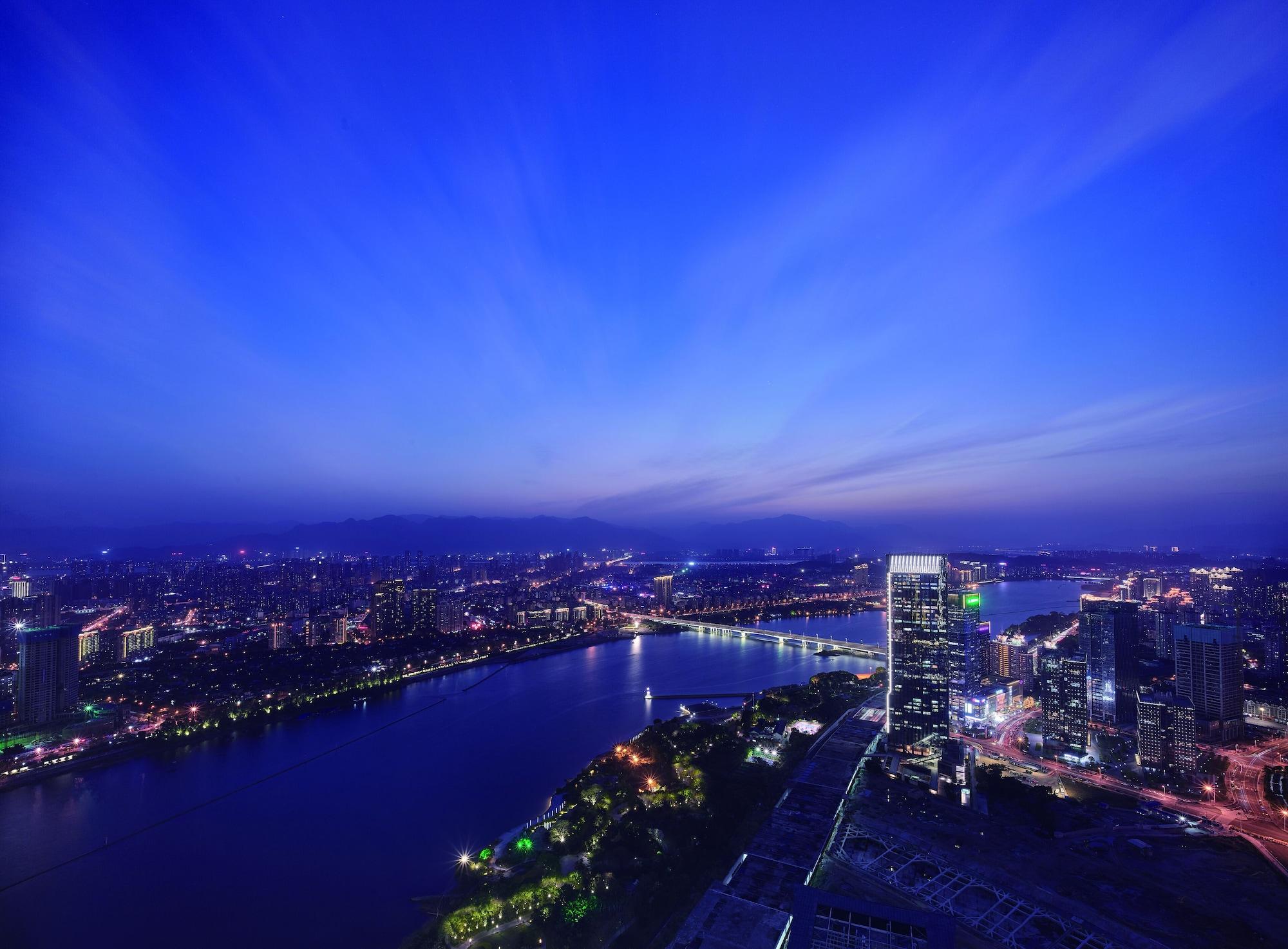 Hilton Fuzhou Hotell Fuzhou  Exteriör bild