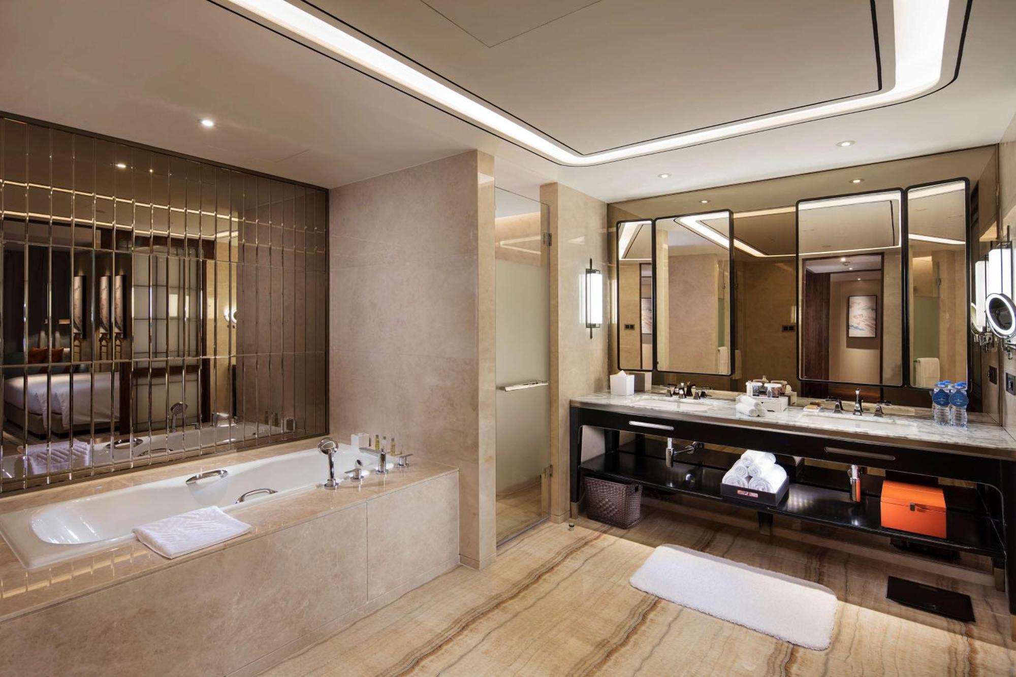 Hilton Fuzhou Hotell Fuzhou  Exteriör bild