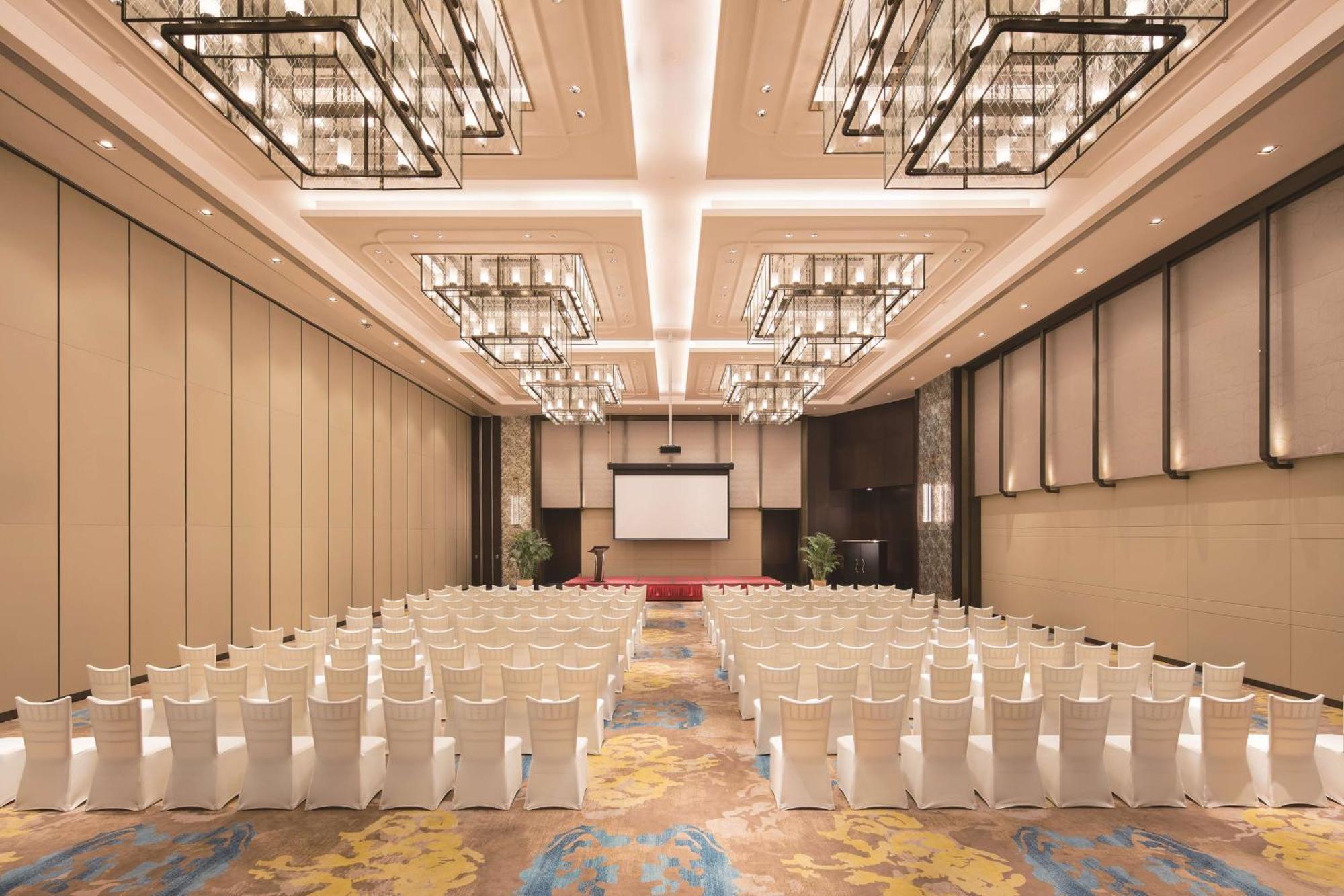 Hilton Fuzhou Hotell Fuzhou  Exteriör bild