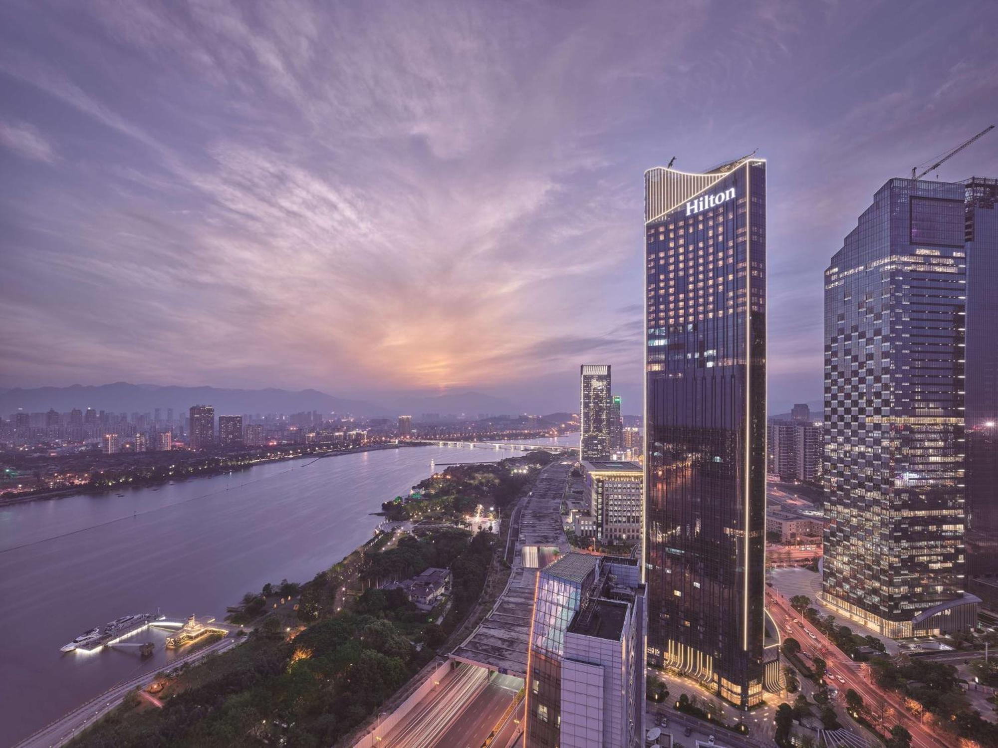 Hilton Fuzhou Hotell Fuzhou  Exteriör bild